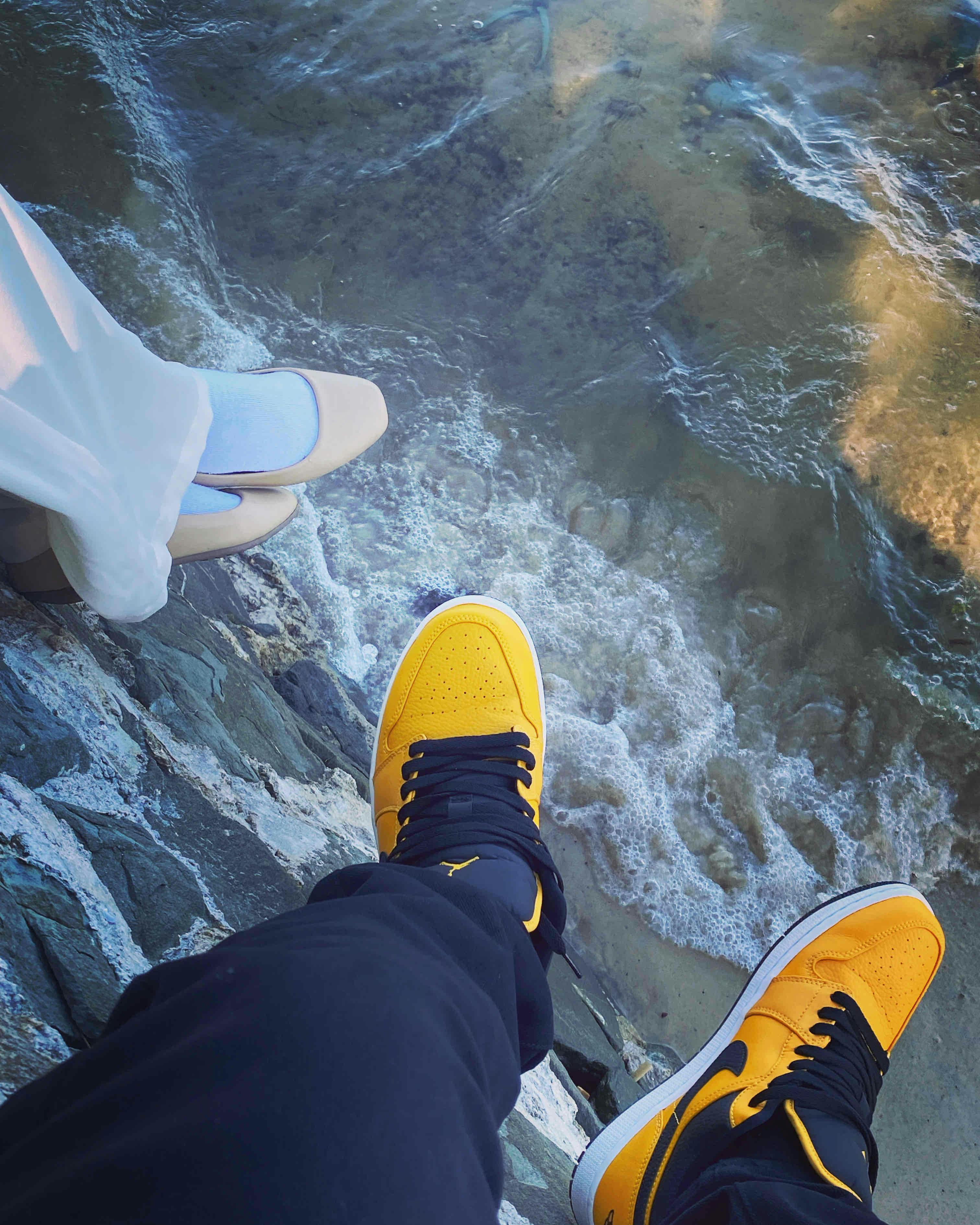 Air Jordan 1 Low 'University Gold Black' 553558-700 Air Jordan 1 Low 'University Gold Black' 553558-700